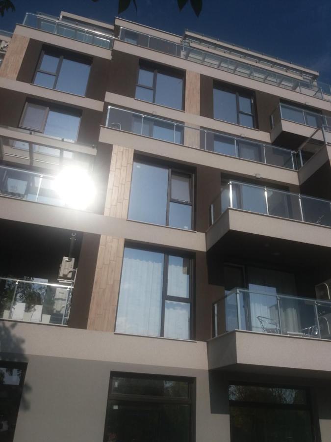 Лукс Апартамент Алекс 布拉格埃夫格拉德 外观 照片